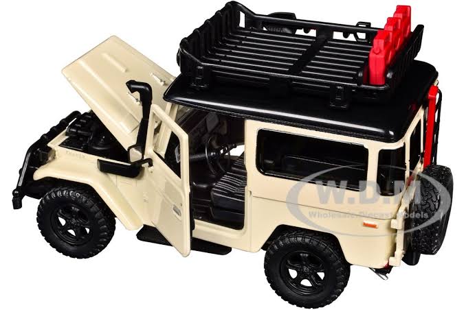 ماکت تویوتا لندکروزر FJ40 TOYOTA